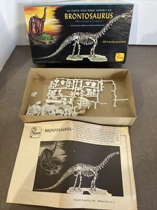 Kit modellino vintage palmer brontosaurus scatola aperta, istruzioni, parti - Foto 1 di 15