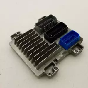 OEM Engine Computer ECU Ecm For Trax 12698131 Main ECU Ran Nice - Picture 1 of 4