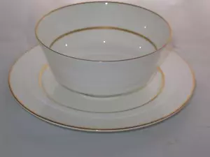 Mikasa Hunter Sauciere mit aufgesetzter Platte Bone China A1112 / 112 - Bild 1 von 1