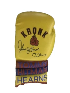 Tommy Hearns The Hitman Hand Signed Boxing Glove - Picture 1 of 1
