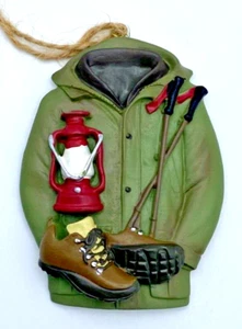 Wandern Camping Ornament grün 3" Harz flacher Rücken Mittlerer Westen CBK Geschenk für Wanderer - Bild 1 von 4