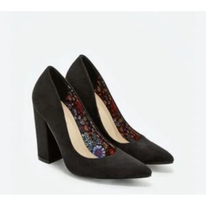 JustFab Monic Black Faux Suede Block Heel Pumps Pointed Toe Size 7 - Picture 1 of 9