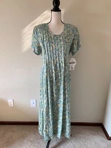 NWT DONNA RICCO Women Plus Size 16 Green Floral Scoop Neck A Line Dress - Picture 1 of 8