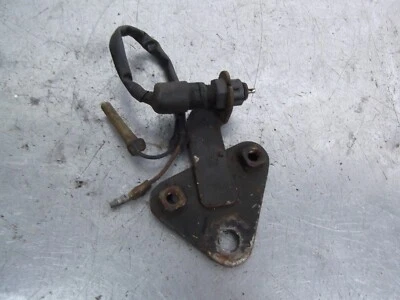 ПЕРЕКЛЮЧАТЕЛЬ ЗАДНЕГО СТОП-СИГНАЛА KAWASAKI Z650 Z650 CSR ОКОЛО начала 1980-х - Изображение 1 из 3