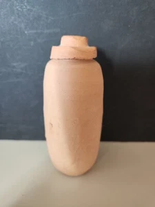 Tarro de terracota de arcilla contemporáneo con tapa no extraíble vintage - Imagen 1 de 6