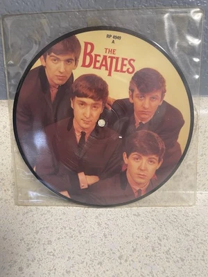 THE BEATLES UK LOVE ME DO 7” VINYL PICTURE DISC 45 - Image 1 of 2