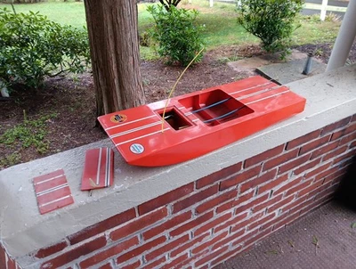 VINTAGE A DUMAS BOAT RADIO CONTROL KRAFT RC BOAT MODEL - Image 1 of 4