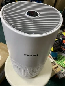 Philips Air Purifier 600 Series AC0651/10 –Smart HEPA Filter, 99.97% - Picture 1 of 8