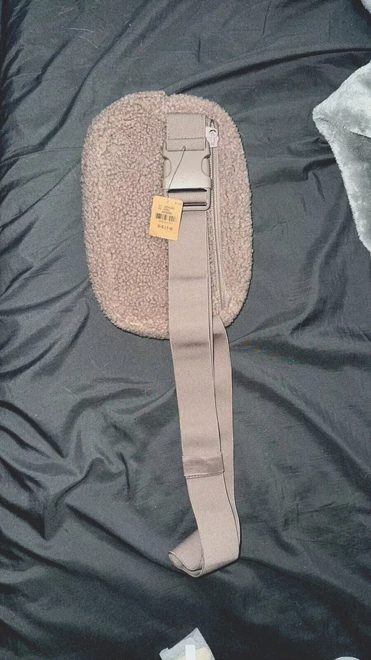 Bandolera VS Fuzzy  Foto 1 de 1