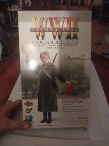 Dragon WWII Crimea 1944 Red Army NCO TRAFFIC CONTROL BRANCH SERGEANT (ANNA)LOOK - Picture 1 of 10