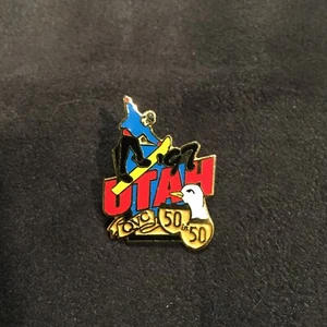 Vintage 1997 QVC 50 In 50 Utah State Travel Pin Souvenir Collectible - Picture 1 of 4