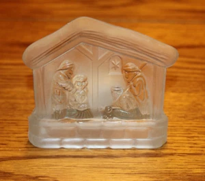 Frosted Glass Nativity Votive Tealight Holder Vintage House of Lloyd 4.5" in Box - Bild 1 von 2