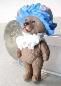 Hallmark Miniatura Adorno 2000 ESTILO OSO DE PELUCHE - Imagen 1 de 15