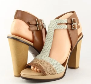 $250 JUICY COUTURE CHRISTA 2 White Natural Caramel Designer Heel Sandals 8.5 - Picture 1 of 4