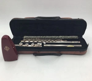 Gemeinhardt Solid Silver Open Hole Flute with Metronome and Bag - Picture 1 of 10