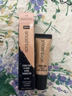 Smash Box Studio Skin Hydra Foundation (2.4 Light Medium) - Image 1 of 2