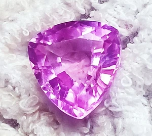 Natural Pink Sapphire 8.10 Ct Trillion Shape Loose Gemstone Certified - Picture 1 of 5
