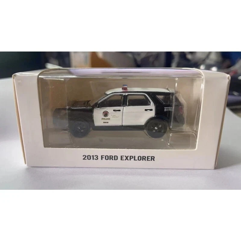 Modellino auto Ford Explorer LAPD 1:64 Greenlight 2013 ornamento giocattolo d... - Immagine 1 di 1
