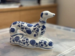 Antique / Vintage Chinoiserie Porcelain Greyhound Dog - Delft? Staffordshire? - Picture 1 of 4