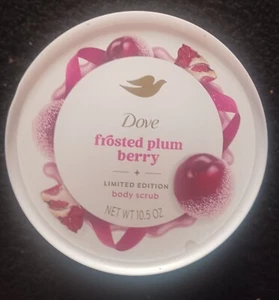 Dove Holiday Treats Body Scrub FROSTED PLUM BERRY Limited Edition 10.5oz New - Picture 1 of 3