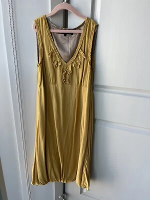 Vestido Robert Rodriguez Amarillo Mostaza Seda Sin Mangas Volantes Talla S Foto 1 de 4