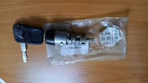 4A0905855 *NEW* Original Audi 100 1991-1994 IGNITION CYLINDER KEY - Picture 1 of 1