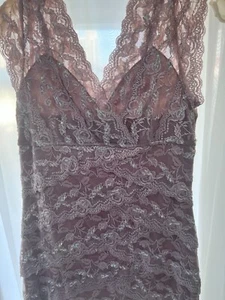 Damen Marina Spitze & Pailletten Cocktail/Abendkleid Größe: 6 - Bild 1 von 3