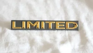 2003 - 2011 LINCOLN TOWNCAR 24K GOLD PLATED "LIMITED" EMBLEM - Bild 1 von 2