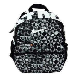 Zaino Nike Brasilia Just Do It stampato Mini 11L DM1884-010 nero/grigio/bianco - Foto 1 di 9