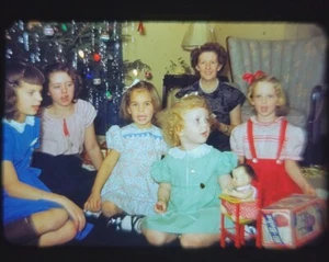 De colección 1949 Kodachrome Slide Red Border Villancicos Tercer Cumpleaños Fiesta 24 de Diciembre - Imagen 1 de 3