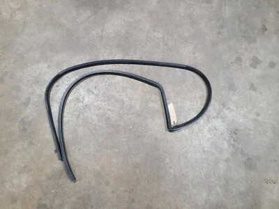 2016 斯巴鲁 BRZ 丰田 86 FRS 右驱动门橡胶成型装饰原始设备制造商 4421 — 第 1/4 张图片