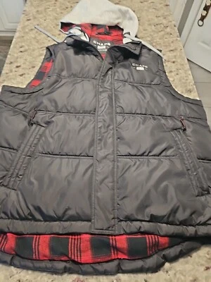 Chaleco con capucha CHAPS PUFFER para hombre/negro con forro de franela rojo negro/XL Foto 1 de 4
