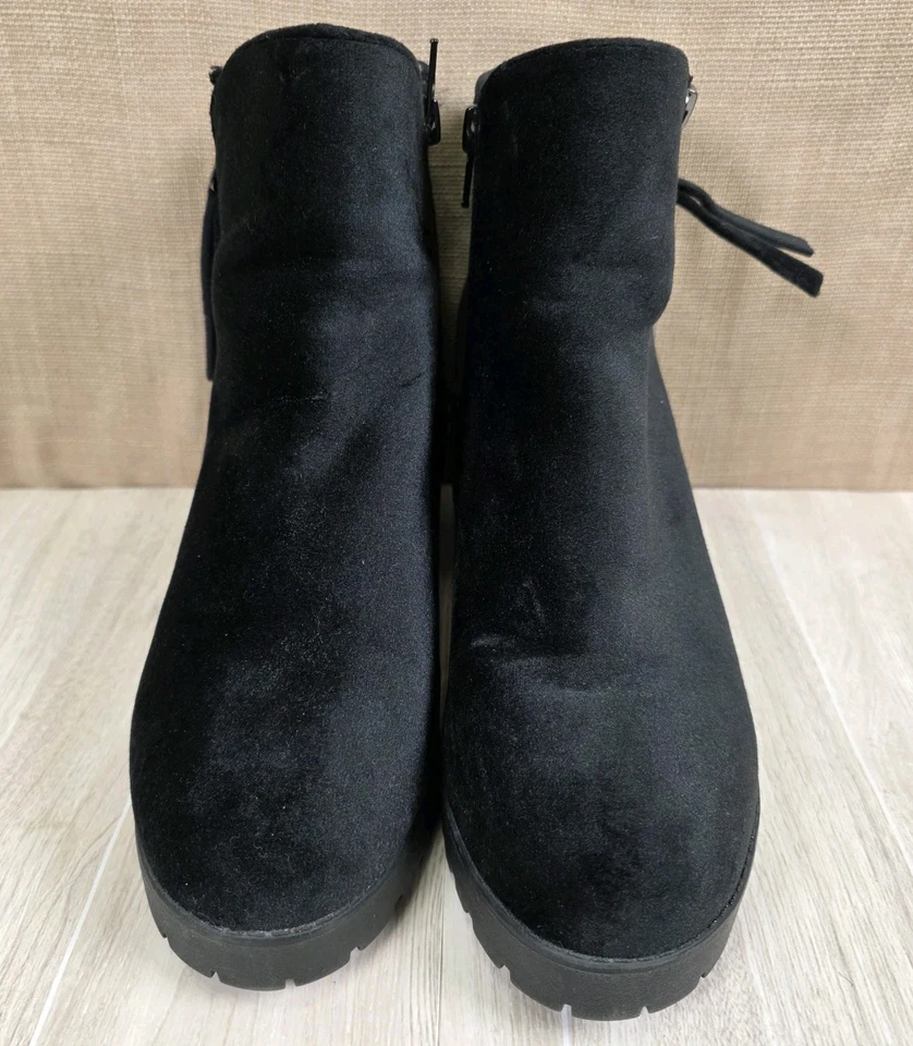 In Solia Spring Black Suede Side Zip Block Heel Ankle Boots Women's Size 8.5 - Image 1 of 4