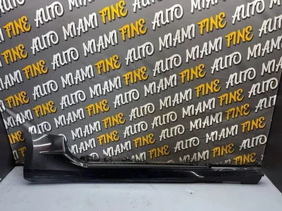 17-23 Chevrolet Camaro SS PASAJERO DERECHO FALDÓN LATERAL BASCULANTE PANEL MOLDEADO NEGRO Foto 1 de 4