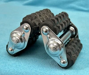 NOS VTG SCHWINN 1960’s 20” BALLOON BIKE LARGE DIAMOND PEDALS 1/2” AXLES CHROME - Picture 1 of 10