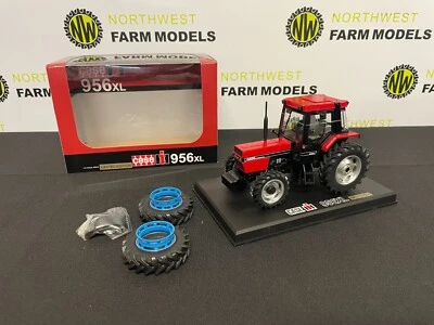 REPLICAGRI 250 1:32 SCALE CASE IH 956XL LIMITED EDITION WITH REAR DUALS - Image 1 of 4