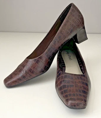 Zapatos sin cordones Easy Spirit enebro para mujer 9M marrón cuero cocodrilo tacón bloque Foto 1 de 4