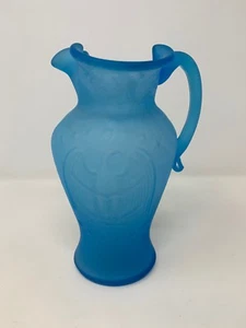 VINTAGE SATIN BLUE EAGLE VASE UNMARKED NICE!!! - Picture 1 of 10