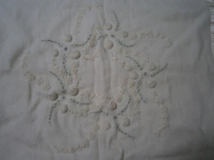 HAND EMBROIDERED & RIBBON EMBROIDERED PURE WOOL BABY COT BLANKET / DOONA - Picture 1 of 3