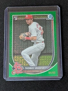 2025 Bowman - Thomas Saggese - Green Mojo Refractor - /99 Cardinals SP - Bild 1 von 3
