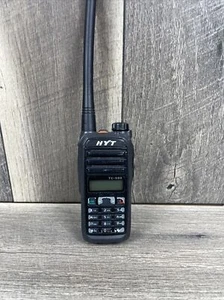 HYT TC-580 Black Handheld LCD 256-Channels 400-470MHz 2-Way Radio Walkie Talkie - Picture 1 of 8
