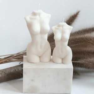 SIMONE LARGE - Candela Corpo Donna Idea Regalo per Lei 13cm - Foto 1 di 12
