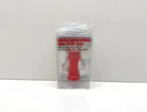 NUOVO Revlon Skin Reviving On-The-Go Roller Real Rose Quartz - Foto 1 di 2