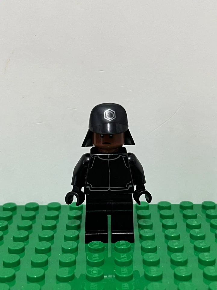 lego Star Wars Minifigures First Order Crew Member Sw0694 - Image 1 of 2