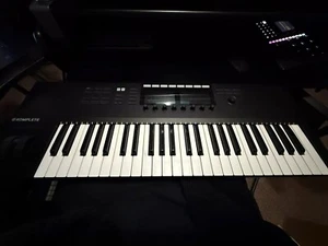 Native Instruments Komplete Kontrol S49 Mk2 Keyboard - Picture 1 of 4