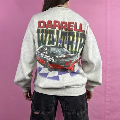 Sudadera De Colección NASCAR Cuello Redondo Para Hombres Med Años 90 Firmada Darrell Waltrip AOP EE. UU. Foto 1 de 4