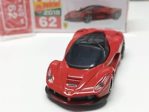 TOMY TAKARA / TOMICA - FERRARI LA FERRARI - 1:62 SCALE MODEL CAR #62 - Picture 1 of 5
