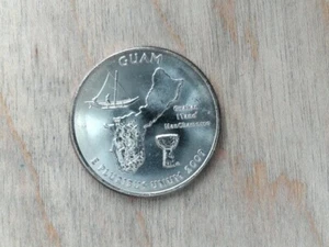 2009 P Guam U.S. Territory Quarter from Uncirculated U.S. Mint Roll # 1 - Picture 1 of 2