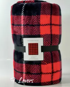 Victoria's Secret XMAS Holiday Edition Red Plaid Sherpa Blanket Brand New - Picture 1 of 1