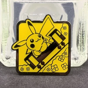 Pokemon PIKACHU Train Kanagawa Limited Pin Badge Lapel Pin Collection Anime - Picture 1 of 3